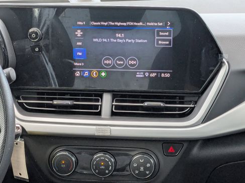 Used 2024 Chevrolet Trax LS w/ Driver Confidence Package image 17