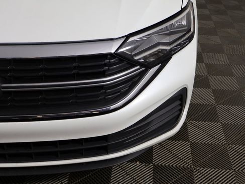 Used 2024 Volkswagen Jetta SE image 13