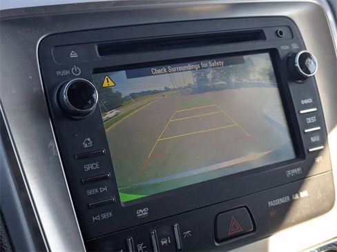 Used 2016 GMC Acadia SLT image 18