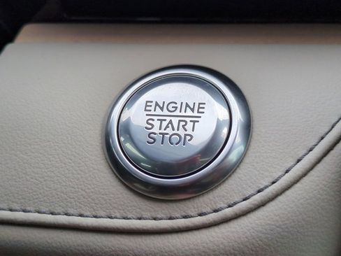 Used 2025 Lincoln Nautilus Reserve image 29