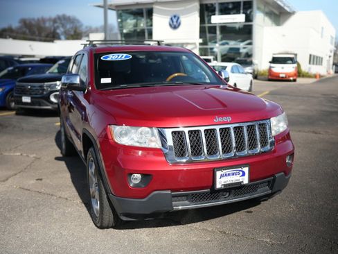 Used 2011 Jeep Grand Cherokee Overland AWD/4WD image 2