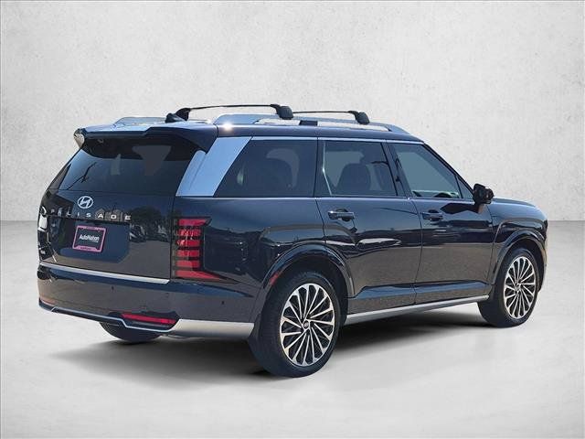 Used 2026 Hyundai Palisade Calligraphy FWD image 5