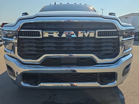Used 2026 RAM 4500 Tradesman w/ Chrome Appearance Group AWD/4WD image 2