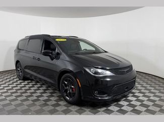 Used 2019 Chrysler Pacifica Touring-L Plus w/ Advanced Safetytec Group FWD 360° Tour