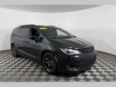 Used 2019 Chrysler Pacifica Touring-L Plus w/ Advanced Safetytec Group