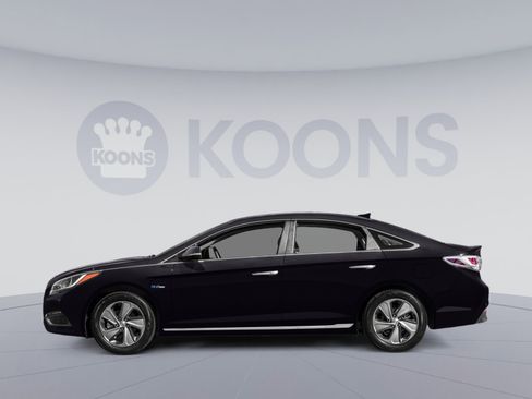 Used 2016 Hyundai Sonata Plug-In Hybrid FWD image 4