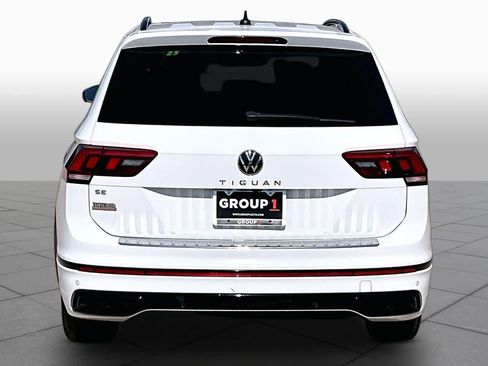 Used 2022 Volkswagen Tiguan SE R-Line FWD image 4