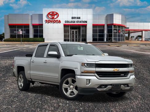 Used 2018 Chevrolet Silverado 1500 LT w/ Texas Edition image 1