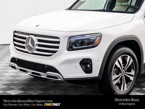 New 2025 Mercedes-Benz GLB 250 4MATIC image 34