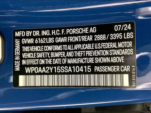 Used 2025 Porsche Taycan image 18