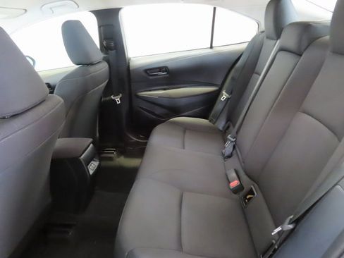 Used 2024 Toyota Corolla LE image 28