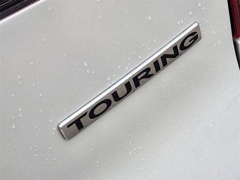 Used 2020 Honda Pilot Touring image 13