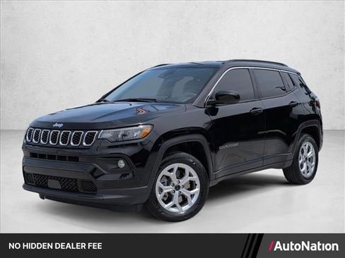 Used 2025 Jeep Compass Latitude AWD/4WD image 1