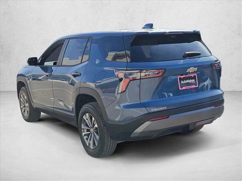 New 2026 Chevrolet Equinox LT w/ Safety and Technology Package FWD image 9