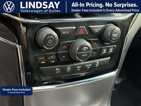 Used 2019 Jeep Grand Cherokee Limited AWD/4WD image 19