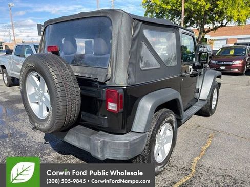 Used 2018 Jeep Wrangler Sport AWD/4WD image 5