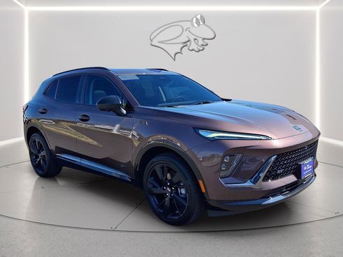 Used 2024 Buick Envision Sport Touring AWD/4WD image 9