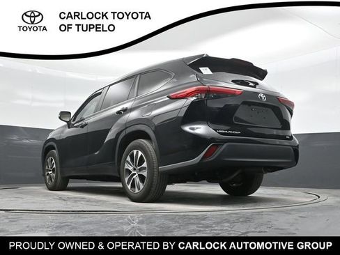 Used 2023 Toyota Highlander XLE image 48