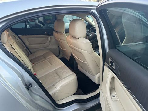 Used 2013 Lincoln MKS image 17
