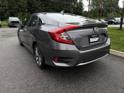 Used 2019 Honda Civic EX image 6
