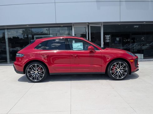 New 2025 Porsche Macan S image 8