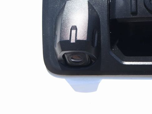 Used 2021 Toyota Tacoma TRD Off-Road w/ Technology Package image 41