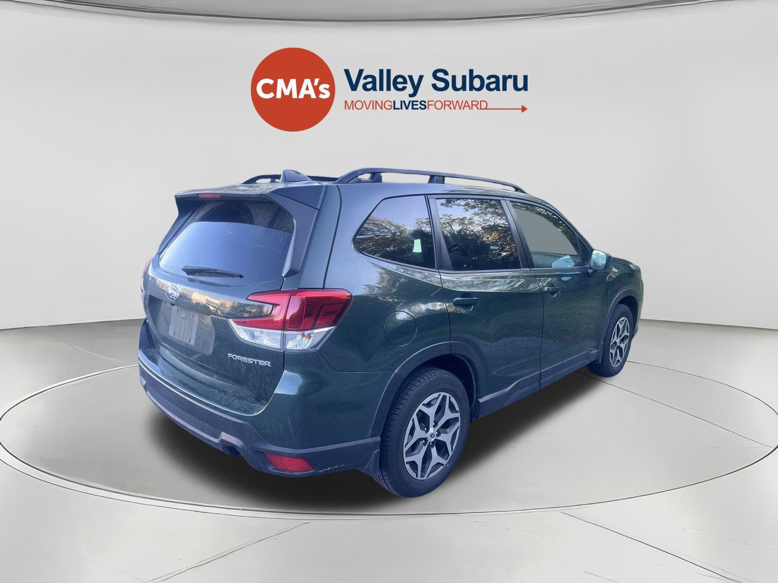 Used 2024 Subaru Forester Premium AWD/4WD image 5