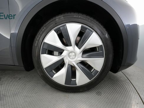 Used 2020 Tesla Model Y Performance image 20