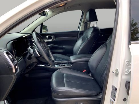 Used 2023 Kia Sorento EX FWD image 8
