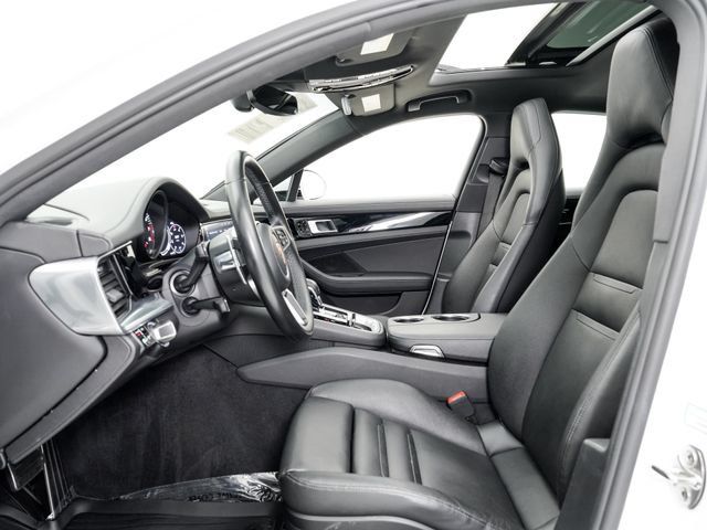 Used 2019 Porsche Panamera 4 AWD/4WD image 6