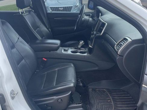 Used 2018 Jeep Grand Cherokee High Altitude AWD/4WD image 15