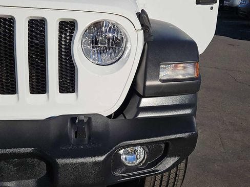 Used 2022 Jeep Wrangler Unlimited Sport S image 11