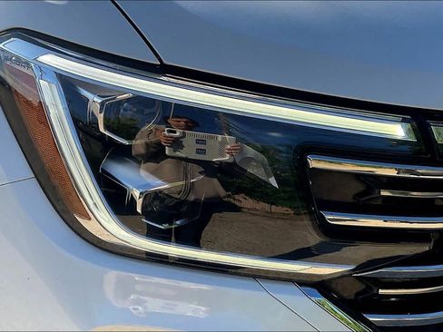 Used 2024 Volkswagen Atlas SEL image 28