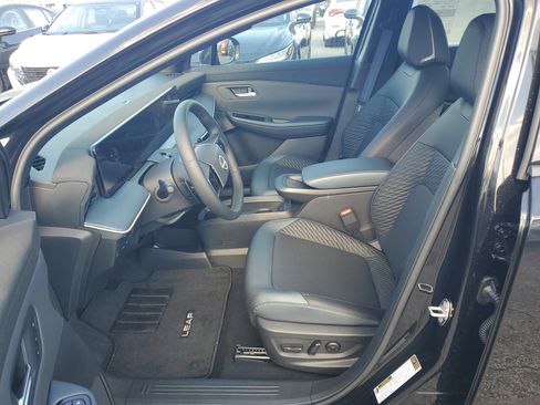 New 2026 Nissan Leaf Platinum+ image 9