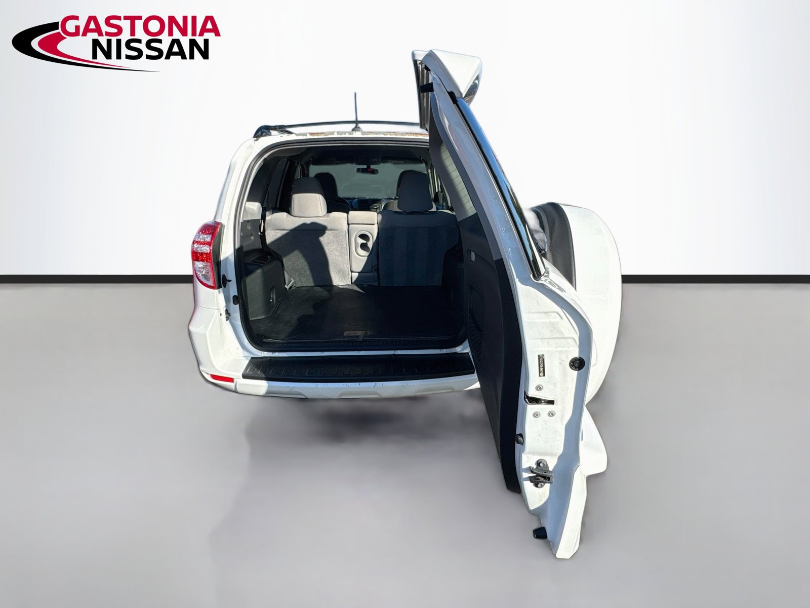 Used 2012 Toyota RAV4 4WD w/ Value Pkg image 32