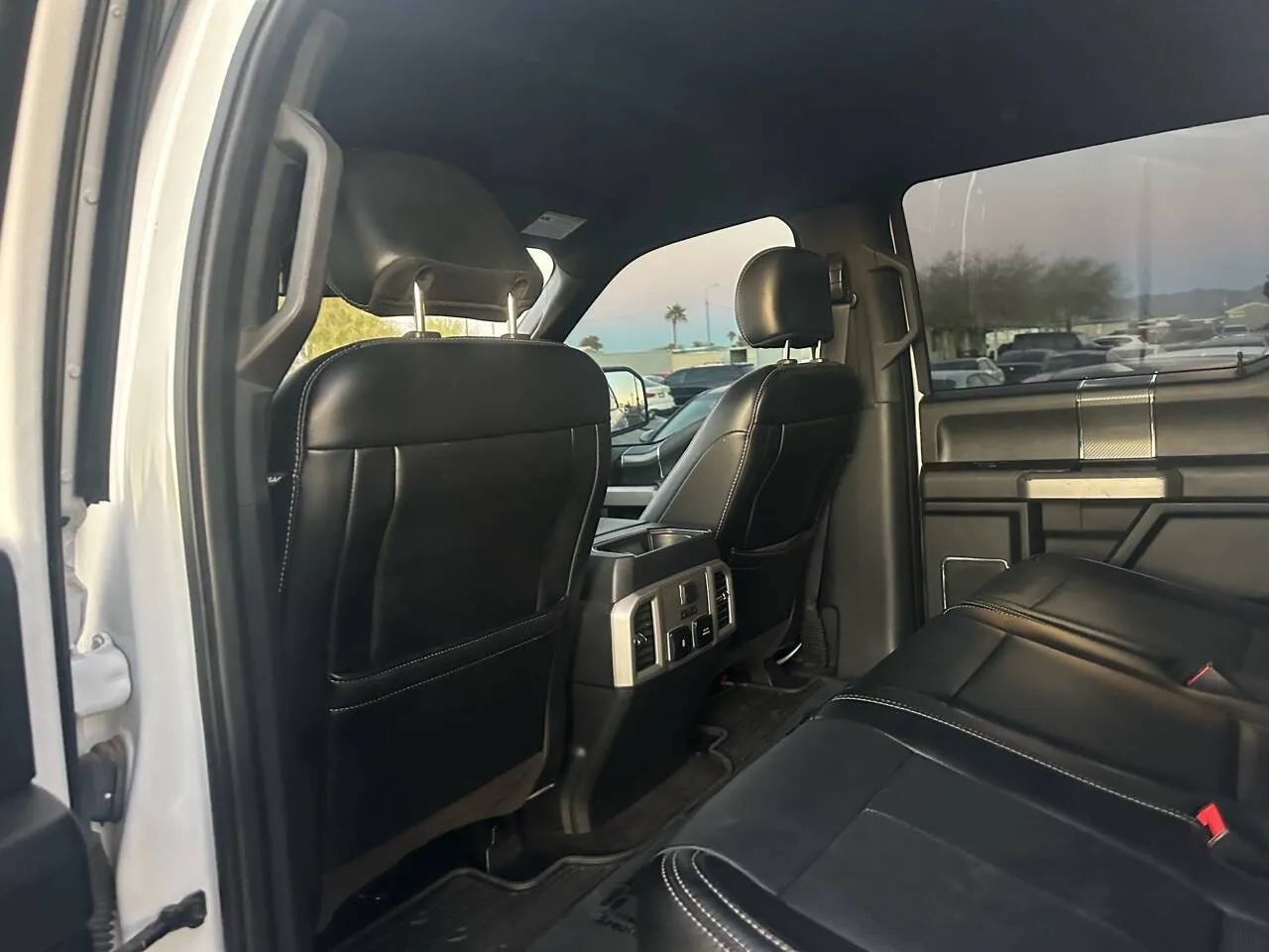 Used 2019 Ford F150 Lariat w/ Equipment Group 502A Luxury AWD/4WD image 24