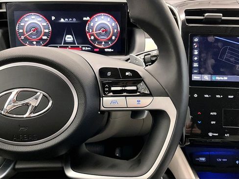 Certified 2023 Hyundai Tucson Limited w/ Cargo Package image 21