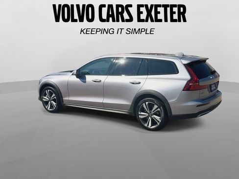 Certified 2026 Volvo V60 B5 Cross Country Plus w/ Protection Package Premier AWD/4WD image 8
