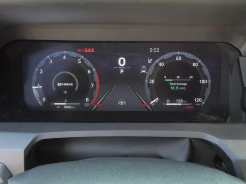 Certified 2025 Toyota Tacoma TRD Off-Road AWD/4WD image 22