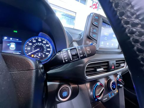 Used 2019 Hyundai Kona SEL AWD/4WD image 19