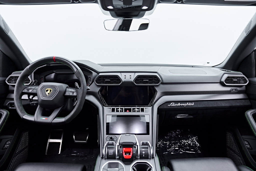 Used 2023 Lamborghini Urus Performante AWD/4WD image 59