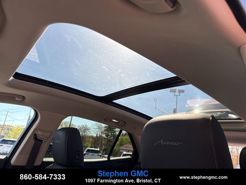 Used 2023 Buick Envision Avenir AWD/4WD image 25