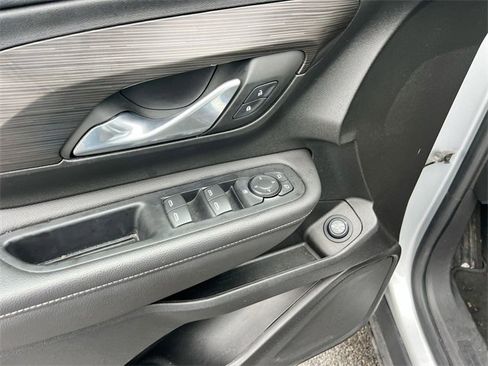 Used 2022 GMC Terrain SLE w/ Driver Convenience Package image 22