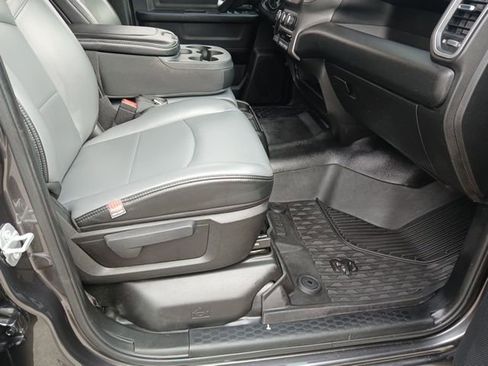 Used 2021 RAM 3500 Tradesman w/ Chrome Appearance Group image 26