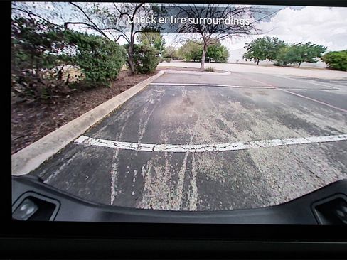 New 2025 Jeep Gladiator Sport w/ Premium Package image 17