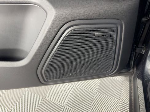 Certified 2025 Porsche Macan image 22