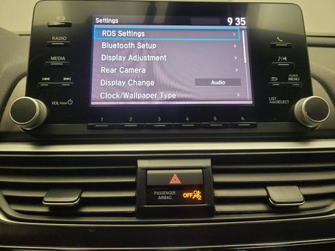 Used 2019 Honda Accord LX image 25