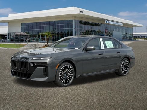 New 2026 BMW 740i w/ Premium Package RWD image 5
