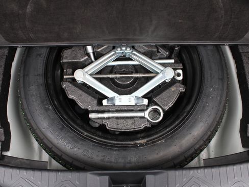 Certified 2024 Subaru Crosstrek 2.0i Premium image 9