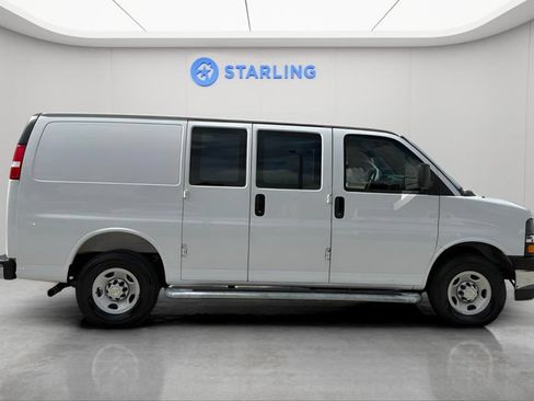 Used 2025 Chevrolet Express 2500 w/ Driver Convenience Package RWD image 12